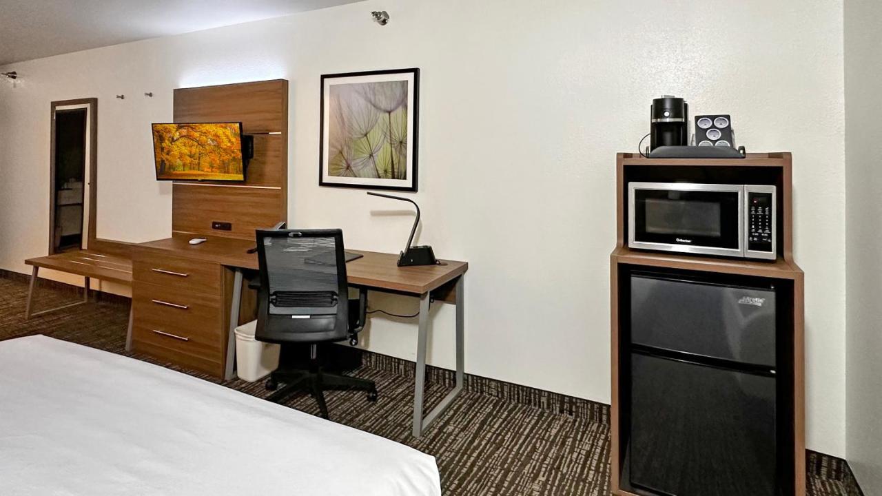 Estherville Hotel & Suites 외부 사진