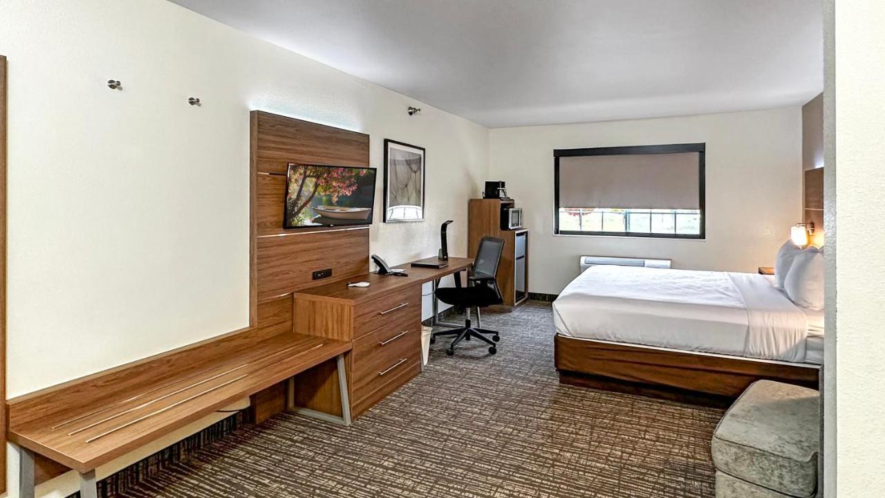 Estherville Hotel & Suites 외부 사진