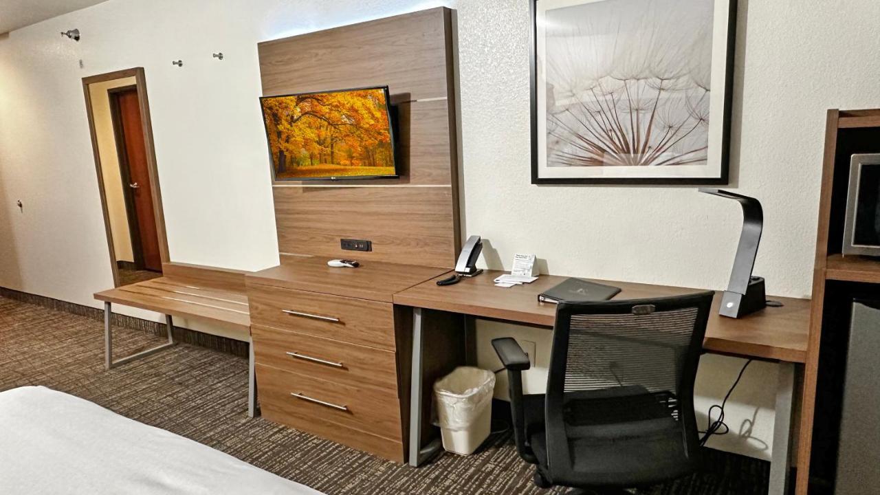 Estherville Hotel & Suites 외부 사진