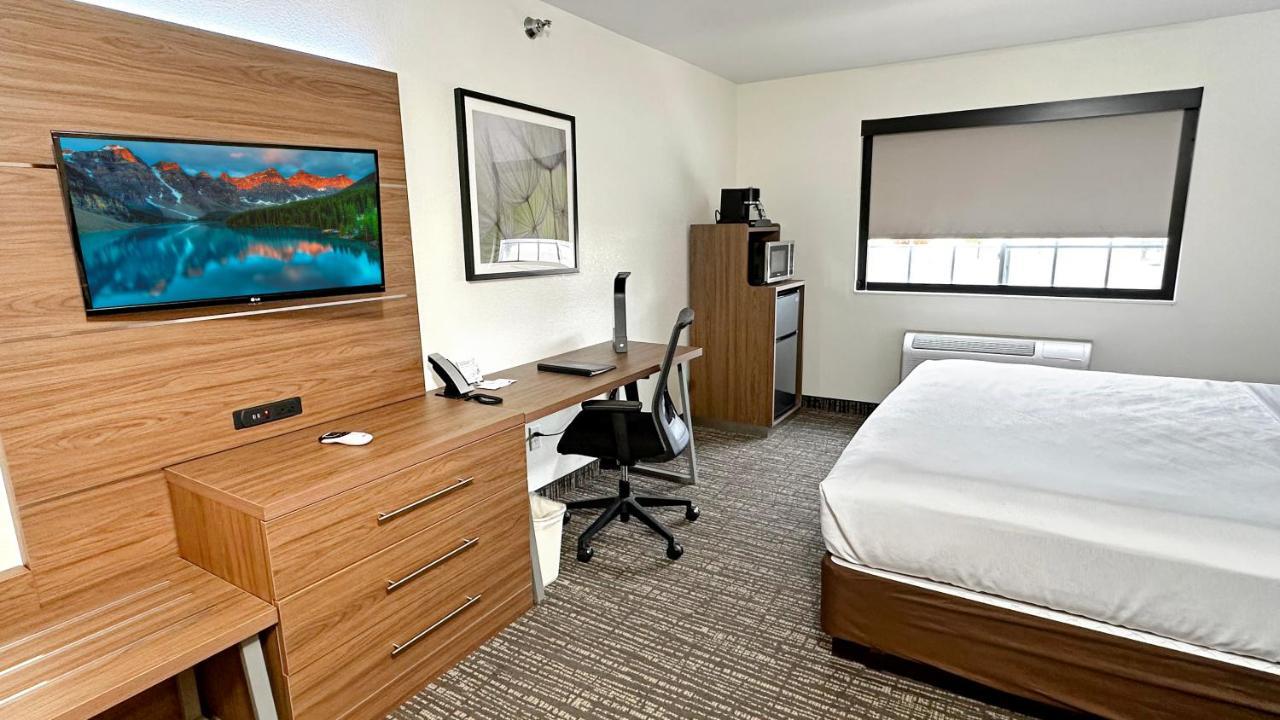 Estherville Hotel & Suites 외부 사진