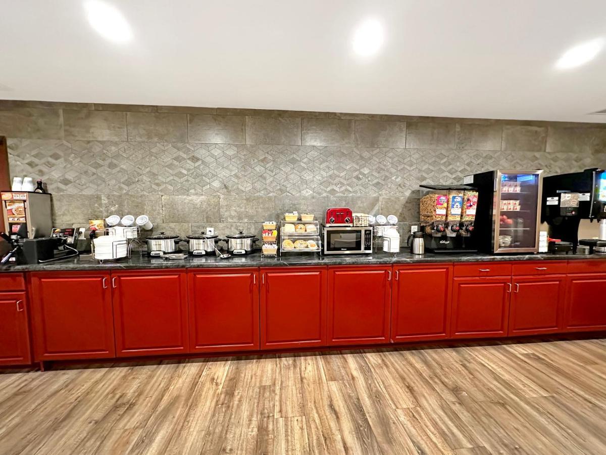 Estherville Hotel & Suites 외부 사진