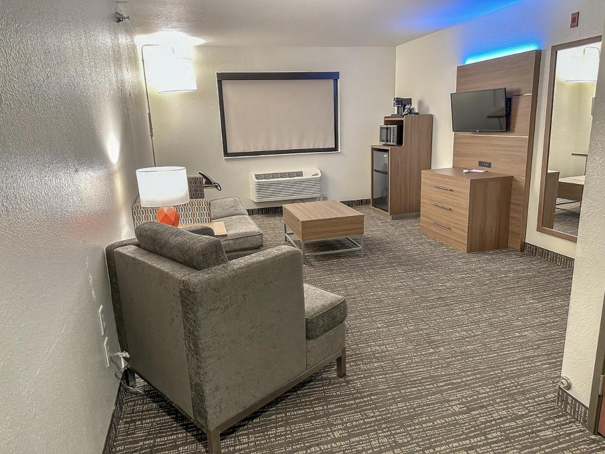 Estherville Hotel & Suites 외부 사진