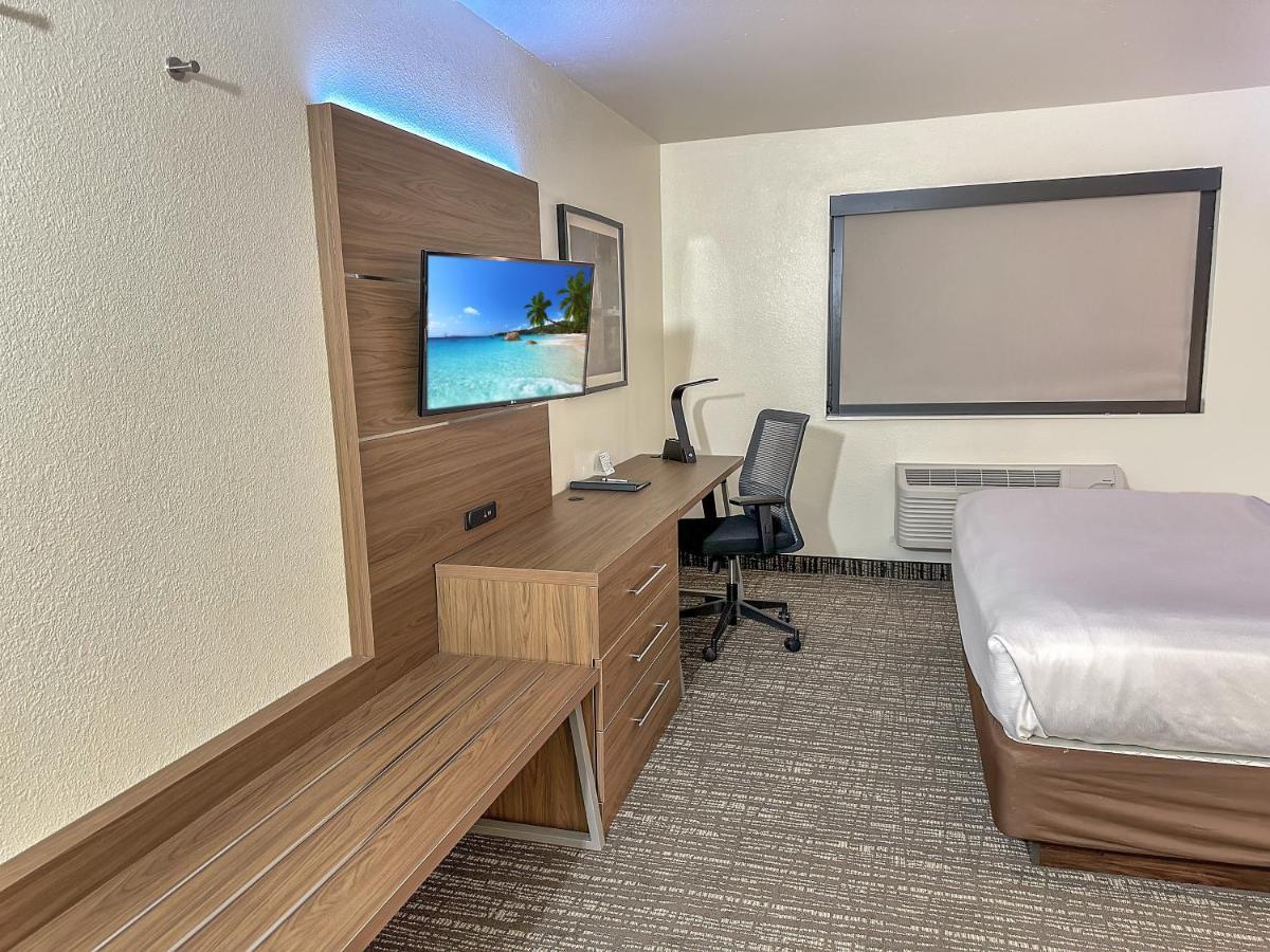 Estherville Hotel & Suites 외부 사진