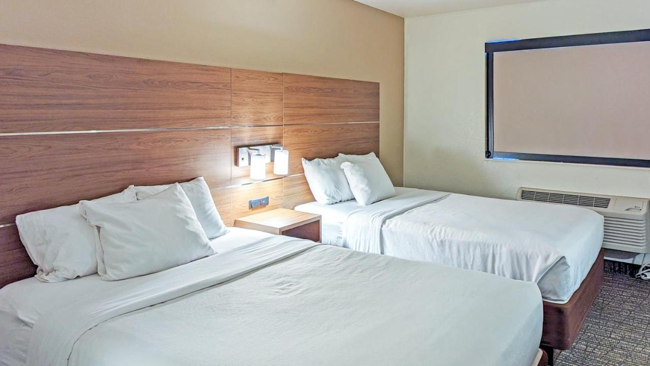 Estherville Hotel & Suites 외부 사진